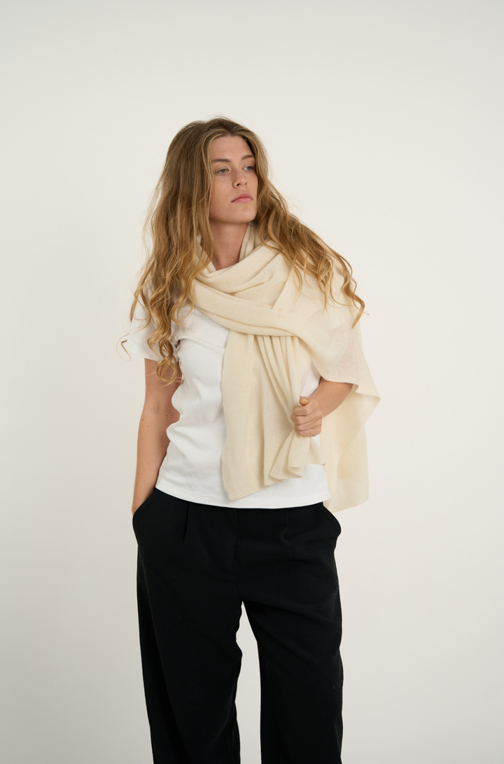 Quite Luxury Lemon White